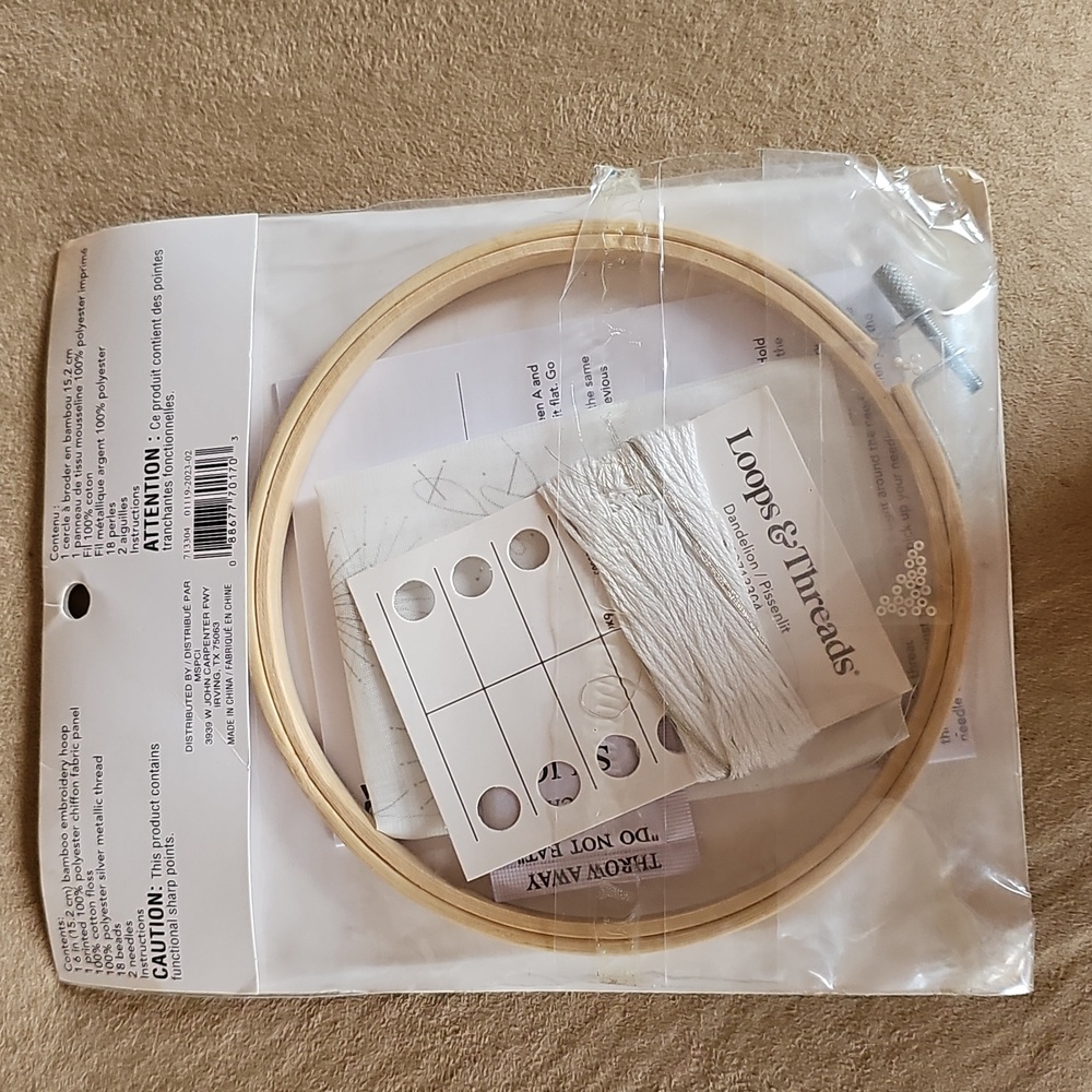 Loops & Threads Embroidery Kit - Picture 2 of 6
